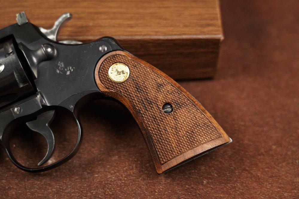 COLT モデルガン ブラック/ブラウン Colt 357 “Three Fifty-Seven” 6 Inch 1961 Revolver — Mt. McCoy Auctions